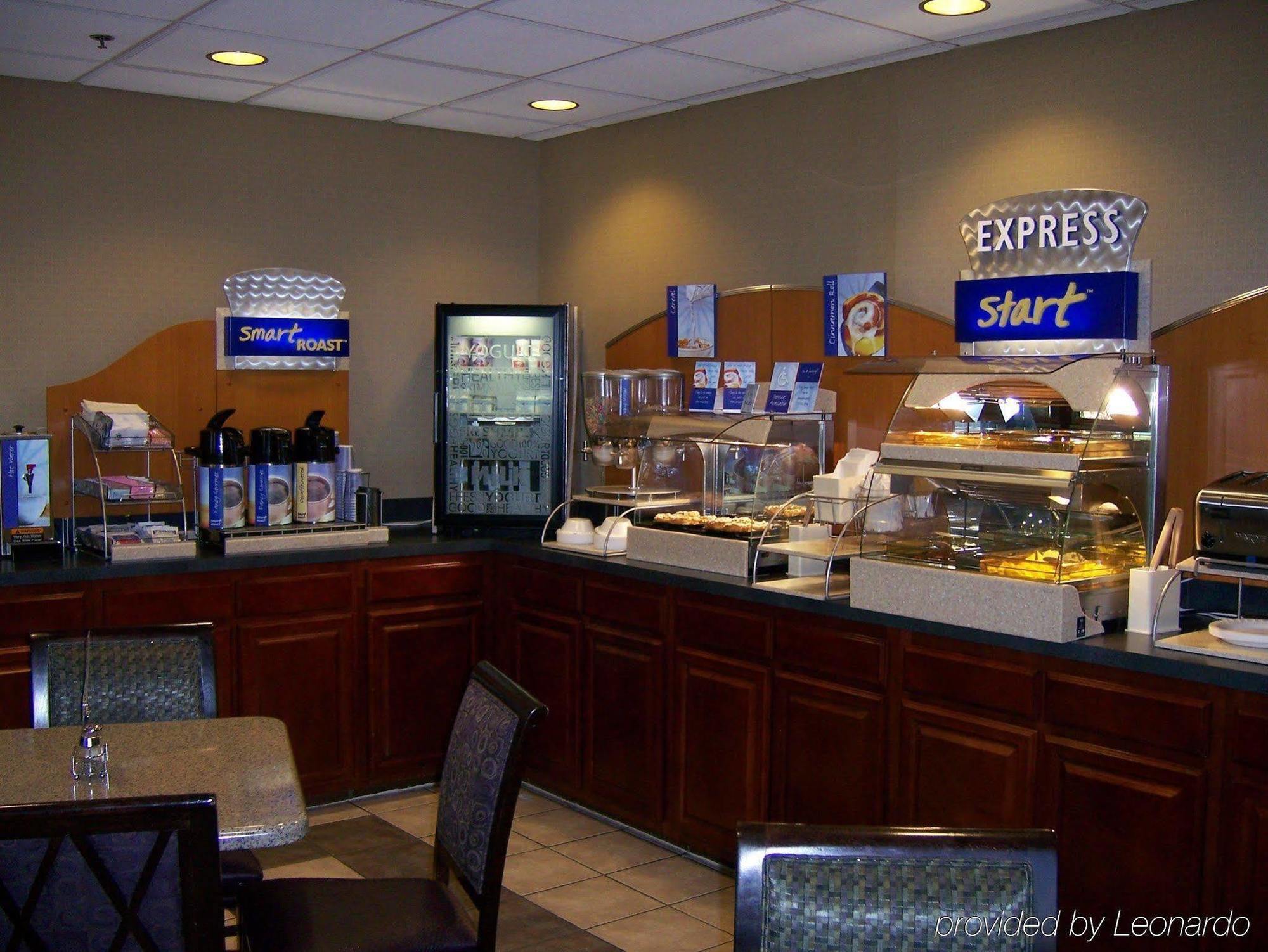 Holiday Inn Express Edgewood-Aberdeen-Bel Air Restaurant foto